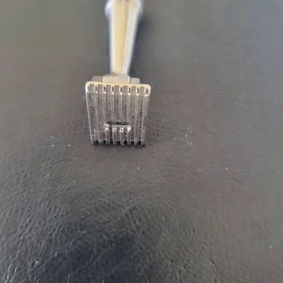 Bernina 028 Pintuck 7 Grooves Old Style Presser Sewing Machine Foot - Picture 5 of 8